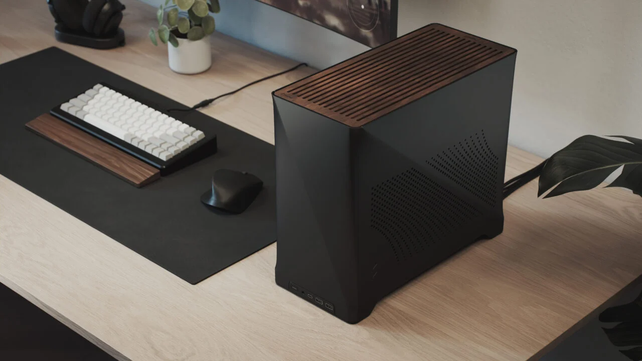 Fractal Design North