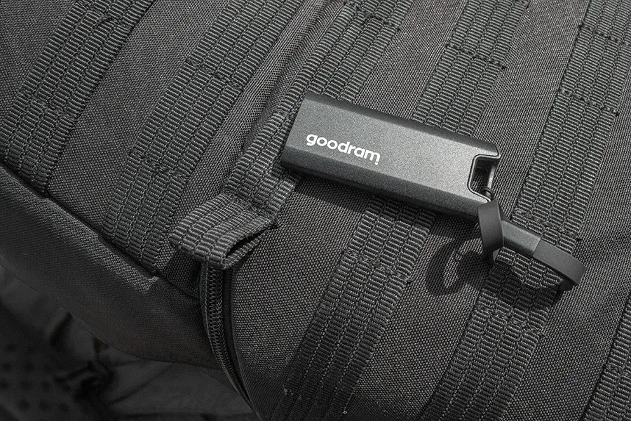 GOODRAM externí SSD Move Ridge 1TB, USB-C 3.2 Gen2x2, (R:2000/W:2000MB/s), černá
