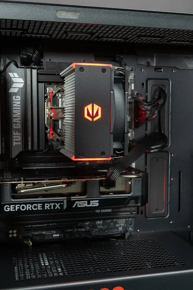 HAL3000 Master Gamer Pro Ti / Intel Core Ultra 5 225F/ 32GB DDR5/ RTX 5060 Ti 16G/ 1TB PCIe4 SSD/ WiFi/ W11