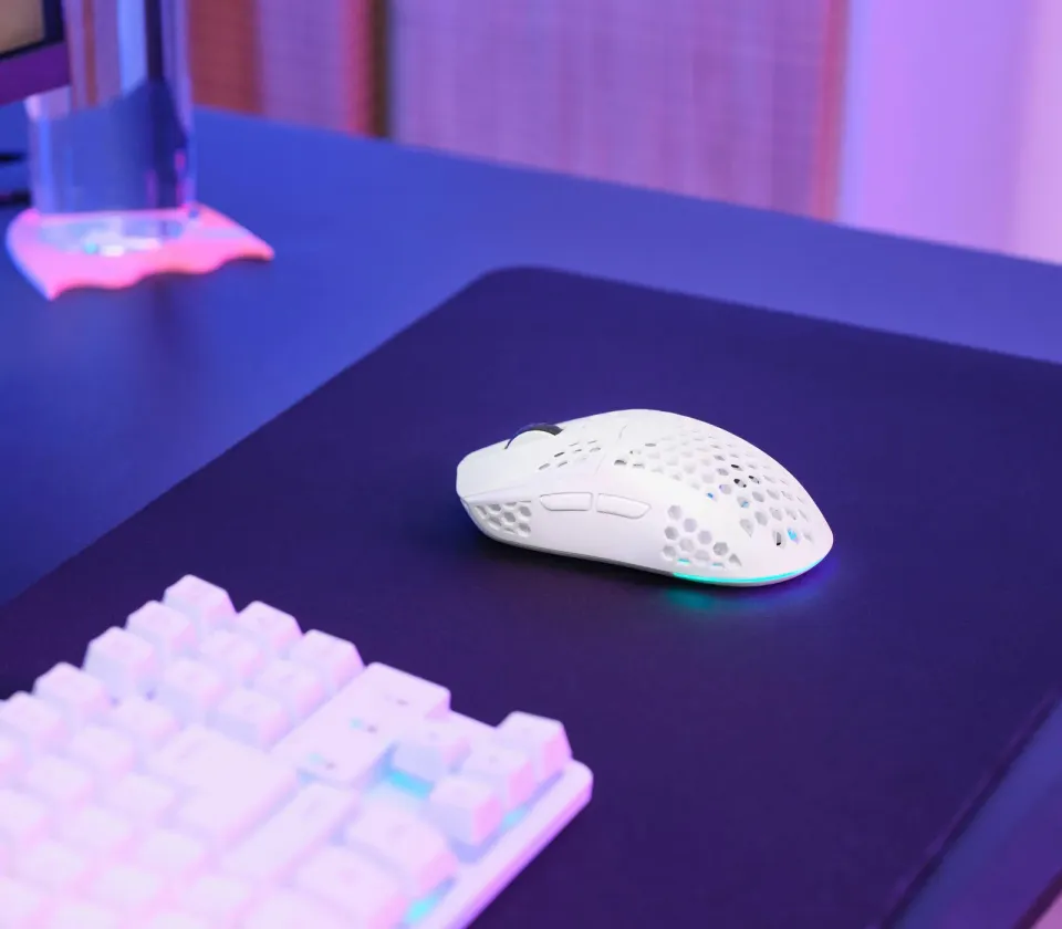 TRUST bezdrátová myš GXT 929W Helox Lightweight, RGB, Bílá