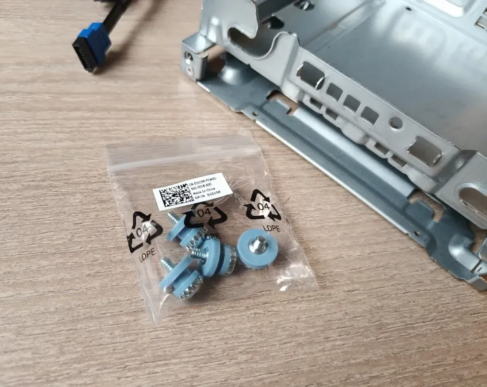 DELL Výklopný rámeček pro 3.5" disk s kabelem a šroubem/ Pro Slim/ Pro SLim Plus/ Pro Max Slim