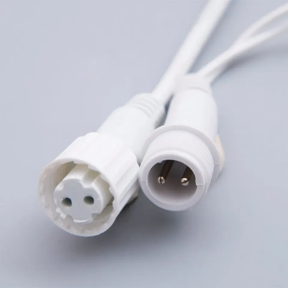 COLORWAY LED řetěz/ IP65 / 100 LED / délka 10m / teplá bílá/ napájení AC, 220V, 6W