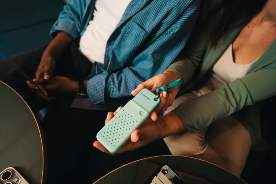 VERBATIM Pocket SSD 2TB, USB-C 3.2 Gen 2, modrá + 2x gumový obal