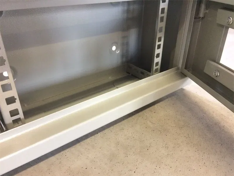 10" rack jednodílný 4U/140 DATACOM Šedý Skl.dv.
