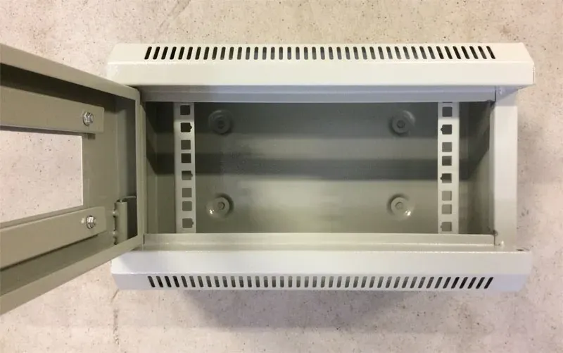 10" rack jednodílný 4U/140 DATACOM Šedý Skl.dv.