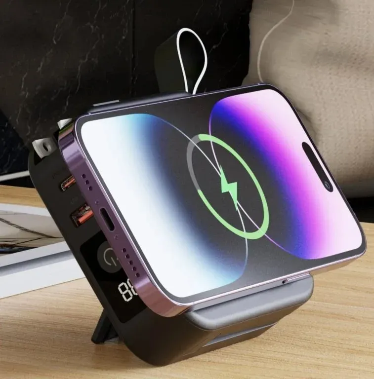 Swissten Power Bank All-In-One Pro S Výměnnými Vidlicemi (USA, EE, UK) 10000 mAh 20W Černá