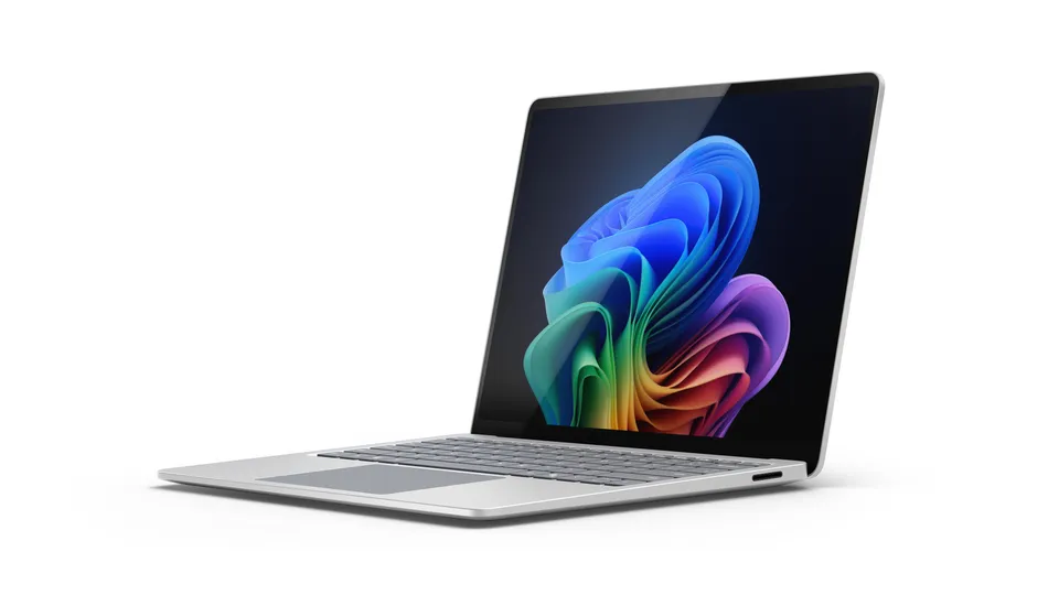 Microsoft Surface Laptop 13.8" (7. edice)/U7-266V/13,8"/2304x1536/T/16GB/512GB/Intel int/W11P/Platin
