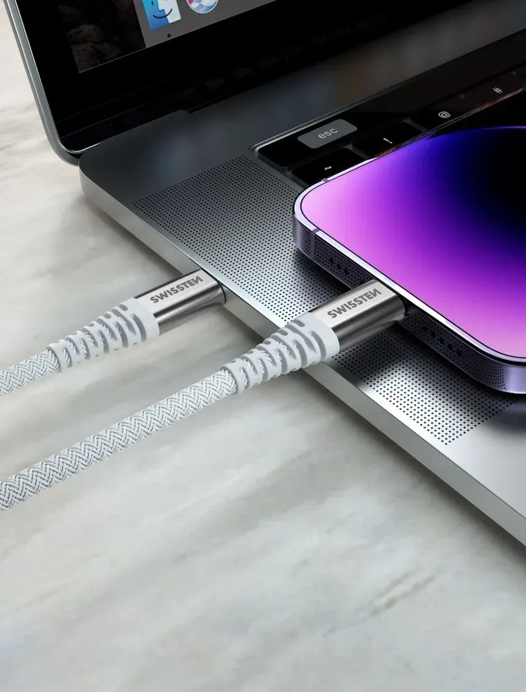 SWISSTEN DATOVÝ KABEL KEVLAR USB / LIGHTNING 1,5 M BÍLÝ