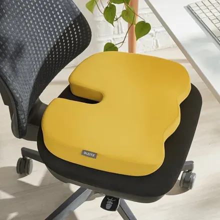 LEITZ Ergonomická podložka na sezení z paměťové pěny ERGO Cosy, teplá žlutá