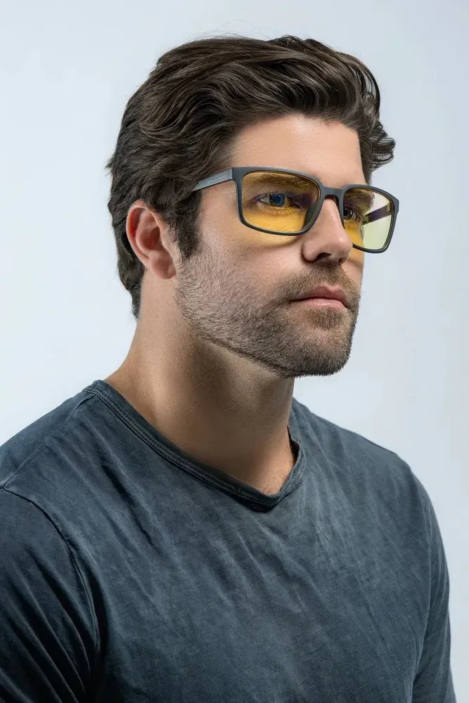 GUNNAR kancelářske/herní brýle MAMMOTH ONYX jantarová skla BLF 65 GUNNAR focus