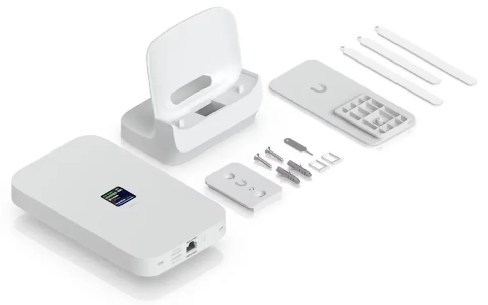 Ubiquiti UniFi 5G Max - 5G/LTE/3G modem pro UniFi, dual nano SIM/eSIM, 1x 2.5GbE, PoE
