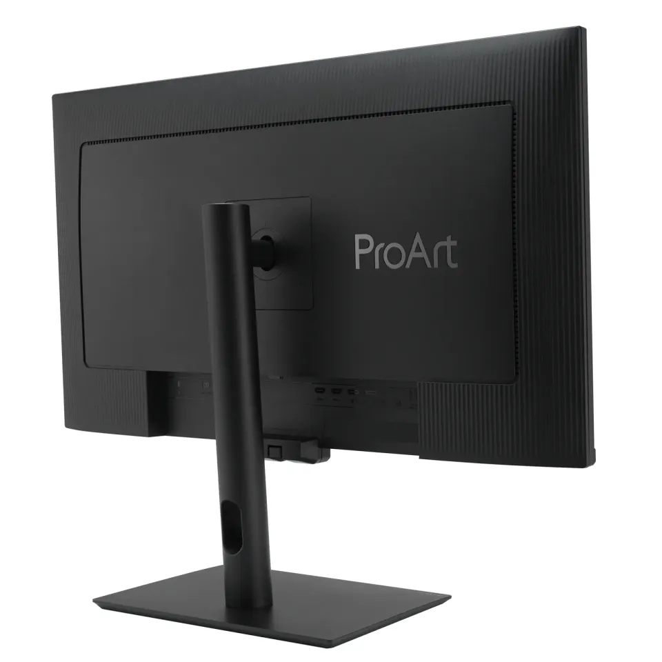ASUS LCD ProArt Display PA32UCE, 31.5" 4K 3840x2160 IPS 600cd 5ms 60Hz USB-C USB-A DP HDMI 8,9kg