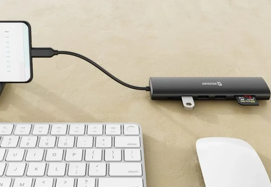 Swissten usb-c hub 7-in-1 (usb-c 100w, hdmi 4k, 1x usb-a 3.0, 2x usb-a 2.0, sd, micro sd) aluminium