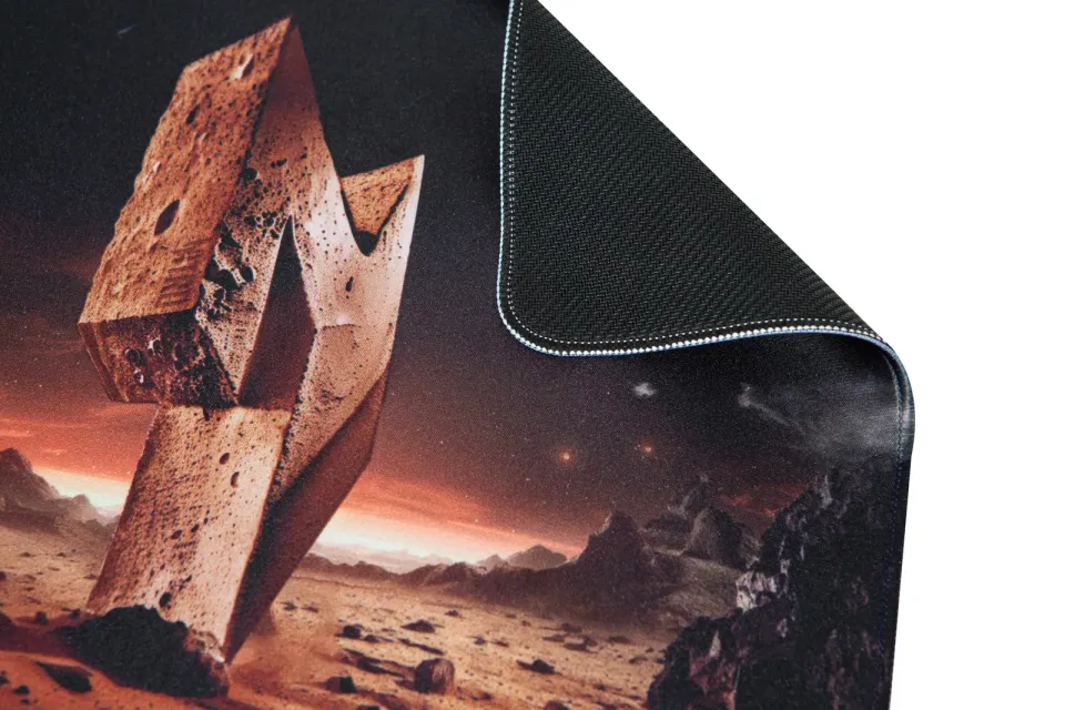ACER Nitro Mousepad M, podložka pod myš, spodní gumová protiskluzová vrstva, horní vrstva polyester s potiskem, 350
