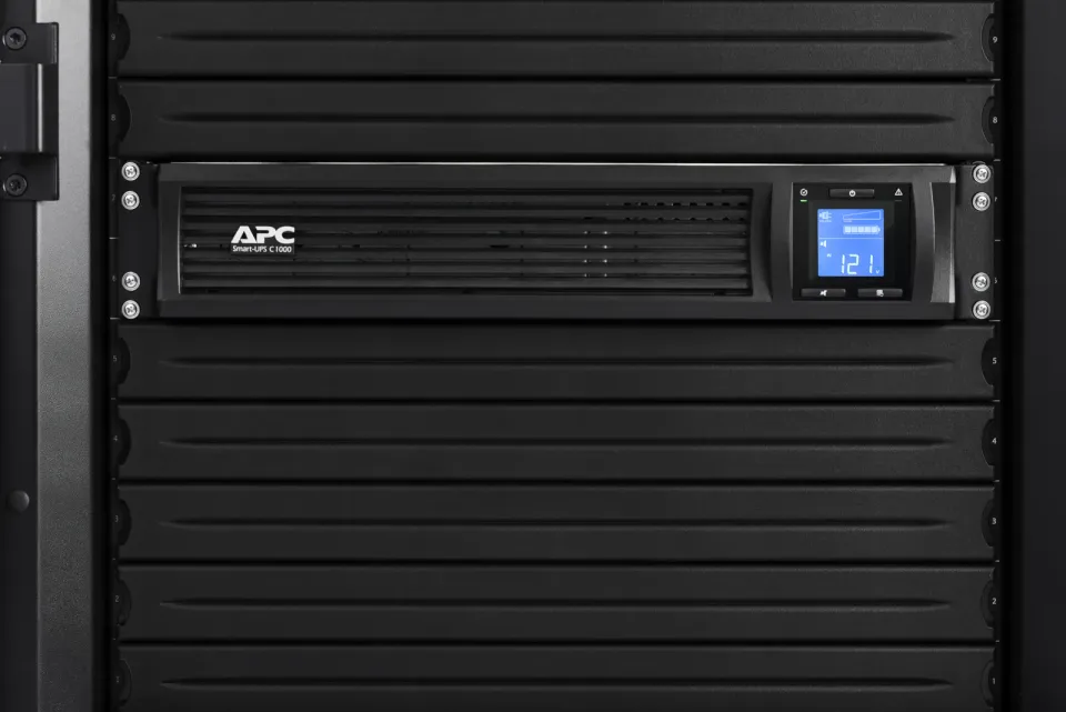 APC Smart-UPS C 1000VA LCD RM 2U 230V with SmartConnect (600W)