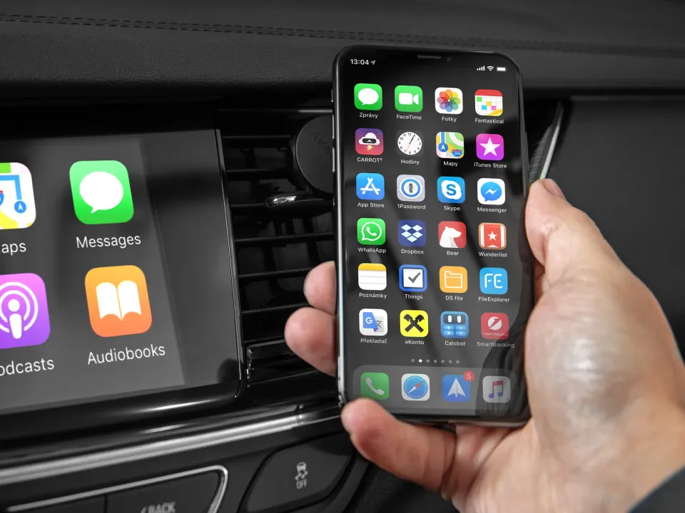 AVACOM Magnetic Car Holder DriveM3