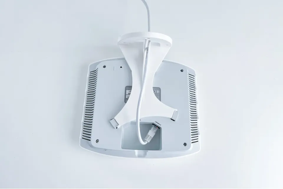 TP-LINK držák/stojan pro EAP zařízení EAP225/EAP245/EAP265 bílý