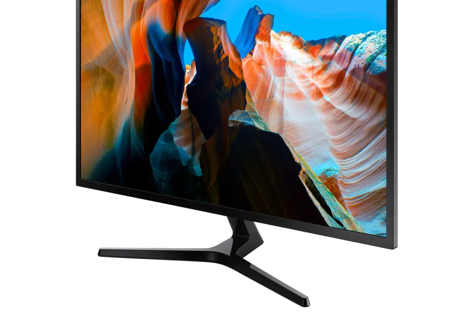 SAMSUNG LCD 32" monitor 32J590UQRXEN plochý,VA,3840x2160,4ms,60Hz,HDMI, DisplayPort