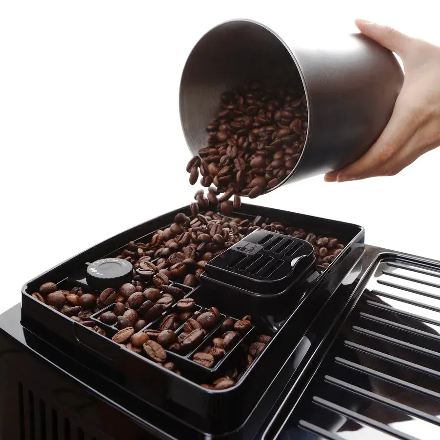 DeLonghi Magnifica Start ECAM 220.22.GB automatický kávovar, espresso, vestavěný mlýnek, 1450 W, 15 bar, černý