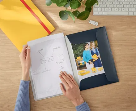 LEITZ Katalogová kniha Cosy A4, PP, 20 kapes, sametová šedá