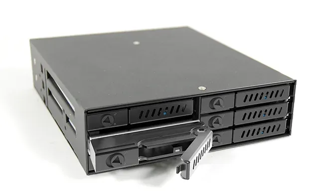 CHIEFTEC SATA Backplane CMR-625, 1x 5,25" bay for 6x 2,5" HDDs/SDDs