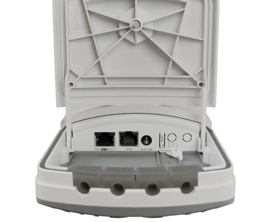 MikroTik wAPGR-5HaxD2HaxD&R11e-LTE7 Wi-Fi 6 Access Point wAP ax LTE7 kit