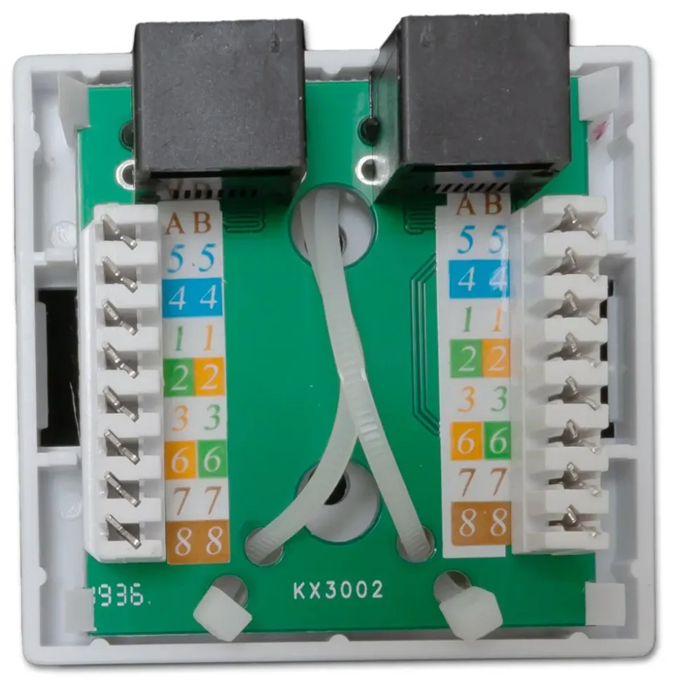 XtendLan Zásuvka 2x RJ-45, Cat5e, nestíněná, na zeď, spodní vývod, narážecí