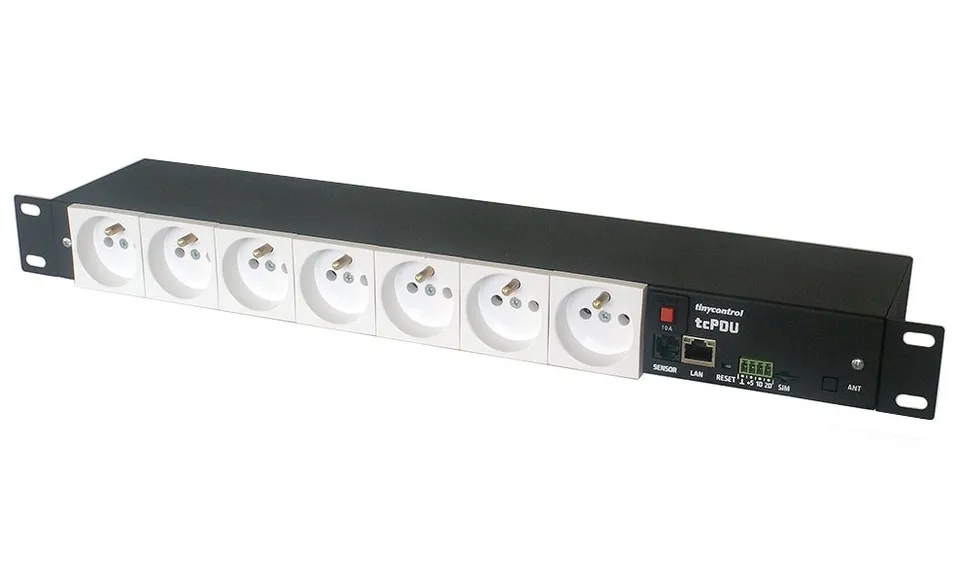 TINYCONTROL tcPDU rackový distribuční modul síťového napájení 7port, měření spotřeby, MQTT, 1wire a I2C, 2 dig. vstupy