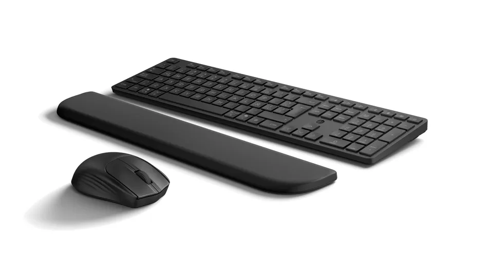 HP Multi-Device Wrls Dual-Mode Mouse and Keyboard Combo with Palm Rest 585C CZ-SK