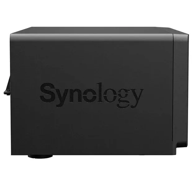 SYNOLOGY DS1825+ Disc Station datové úložiště (pro 8x HDD, quad core CPU 4x 2.2GHz, 8GB DDR4 ECC, 2x LAN, NAS)