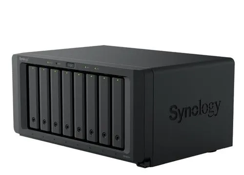 SYNOLOGY DS1825+ Disc Station datové úložiště (pro 8x HDD, quad core CPU 4x 2.2GHz, 8GB DDR4 ECC, 2x LAN, NAS)