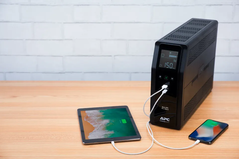 APC Back UPS Pro BR 1600VA, Sinewave,8 Outlets, AVR, LCD interface