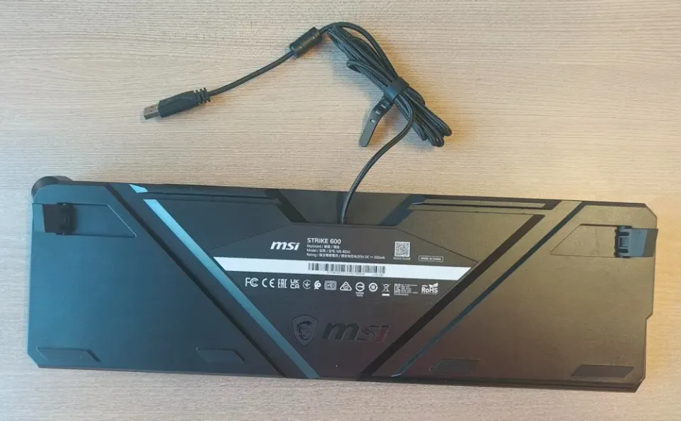 MSI herní klávesnice STRIKE 600 V2 Silent/ drátová/ mechanická/ RGB podsvícení/ USB/ CZ+SK layout