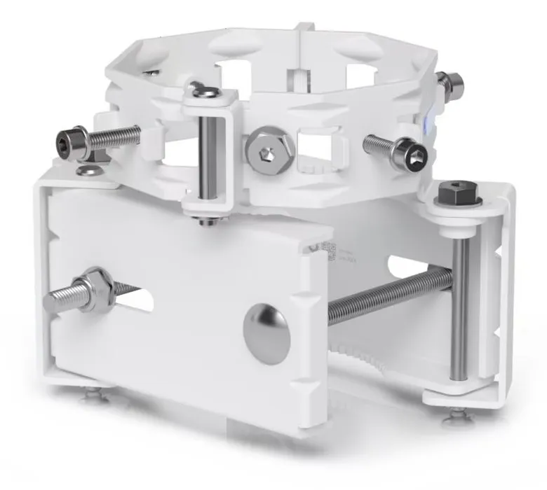 Ubiquiti Wave AP Micro Mount - Držák na stožár pro až 4 Wave AP Micro nebo Wave AP Gen2, odolný korozi