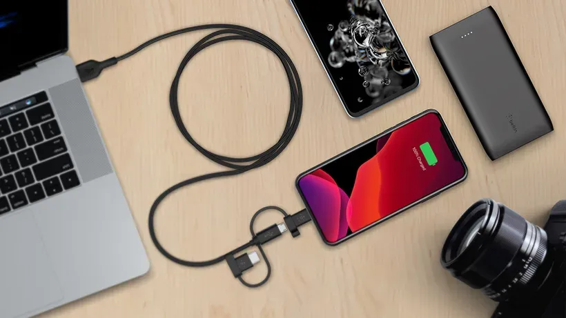 Belkin BOOST CHARGE Univerzální kabel USB-A/microUSB s adaptérem na Lightning a