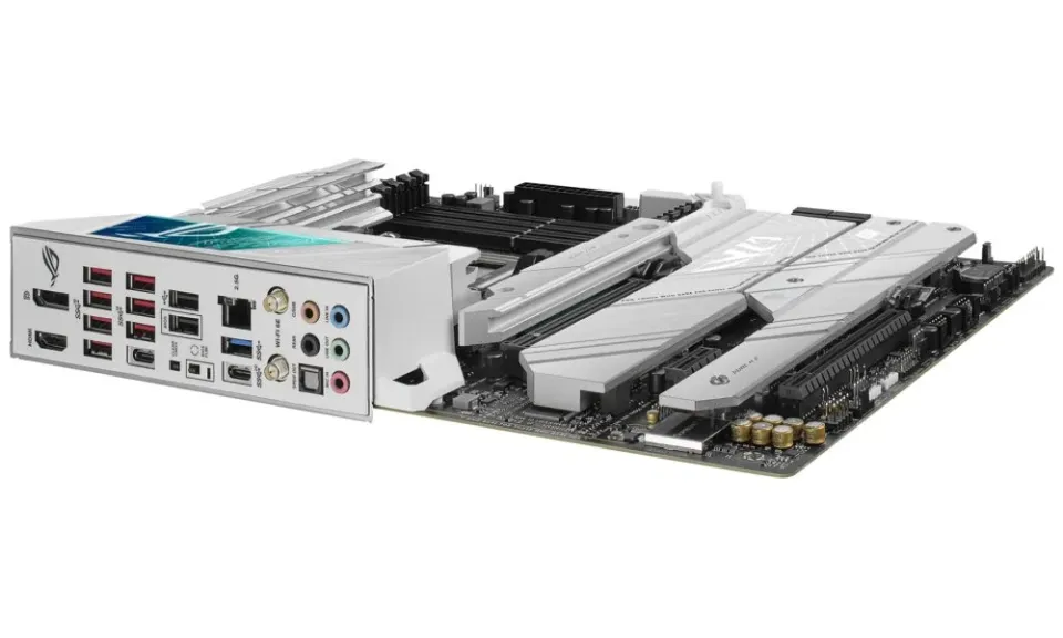 OPRAVENÉ - ASUS ROG STRIX X670E-A GAMING WIFI / AMD X670 / AM5 / 4x DDR5 / 4x M.2 / HDMI / DP / USB-C / WiFi / ATX
