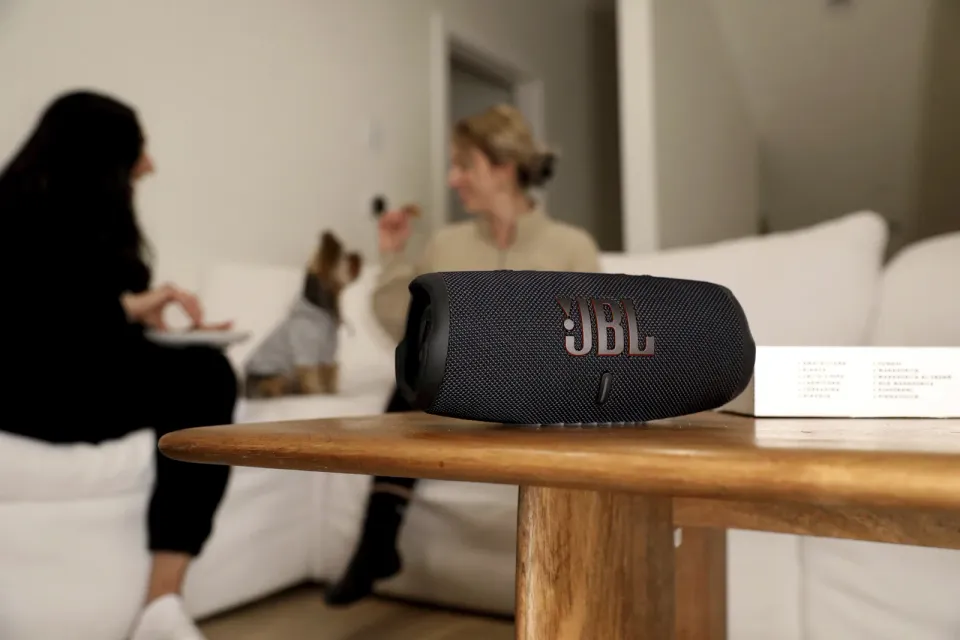 JBL Charge 5 pink, bezdrátové repro s powerbankou, PartyBoost, IP67, 40W