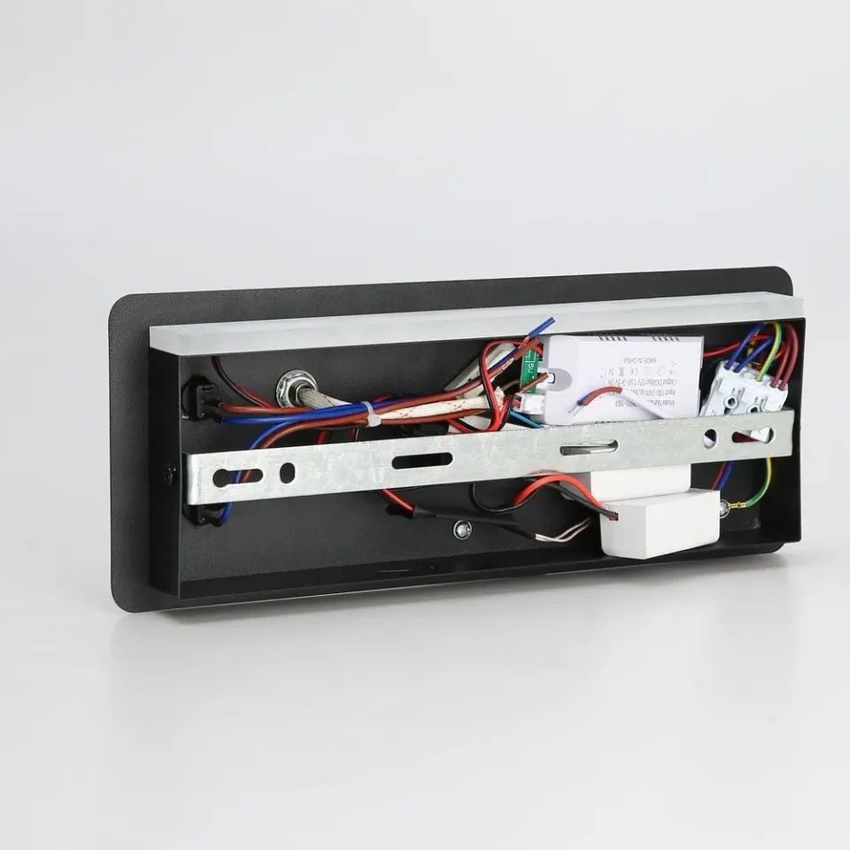 IMMAX LED Be PREPARE 4v1, bodové svítidlo s Qi nabíjením, USB, černá, varianta levá