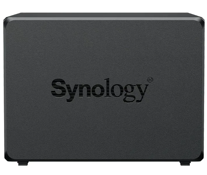 SYNOLOGY DS1525+ Disc Station datové úložiště (pro 5x HDD, AMD Ryzen V1500B, 8GB DDR4, 2x LAN, 2xNVMe, NAS)