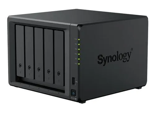 SYNOLOGY DS1525+ Disc Station datové úložiště (pro 5x HDD, AMD Ryzen V1500B, 8GB DDR4, 2x LAN, 2xNVMe, NAS)