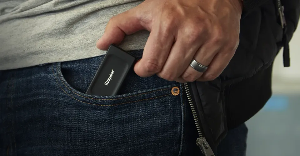 Kingston Flash SSD 1TB XS1000 External USB 3.2 Gen 2 Portable Solid State Drive