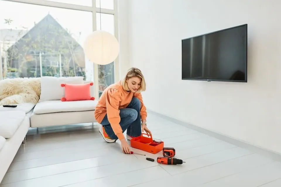 Vogel's TVM 1603, fixní TV držák pro obrazovky 40-100", 75 kg