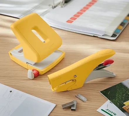 LEITZ Sešívací kleště Cosy na drátky No10, teplá žlutá