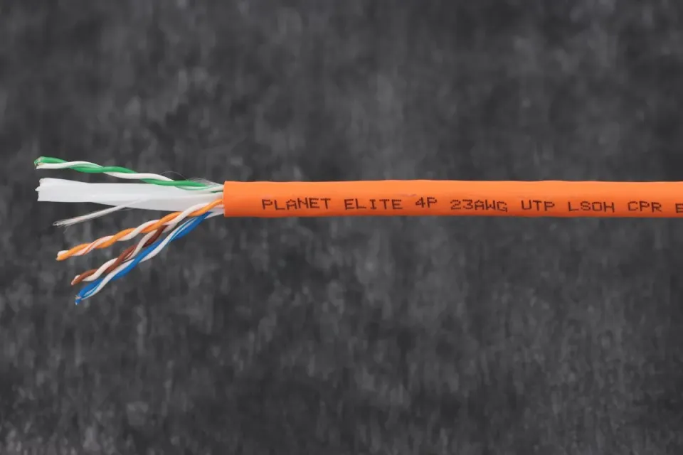 PLANET Elite kabel UTP, drát, 4pár, Cat6, LS0H, B2ca - s1,d1,a1, balení 305m