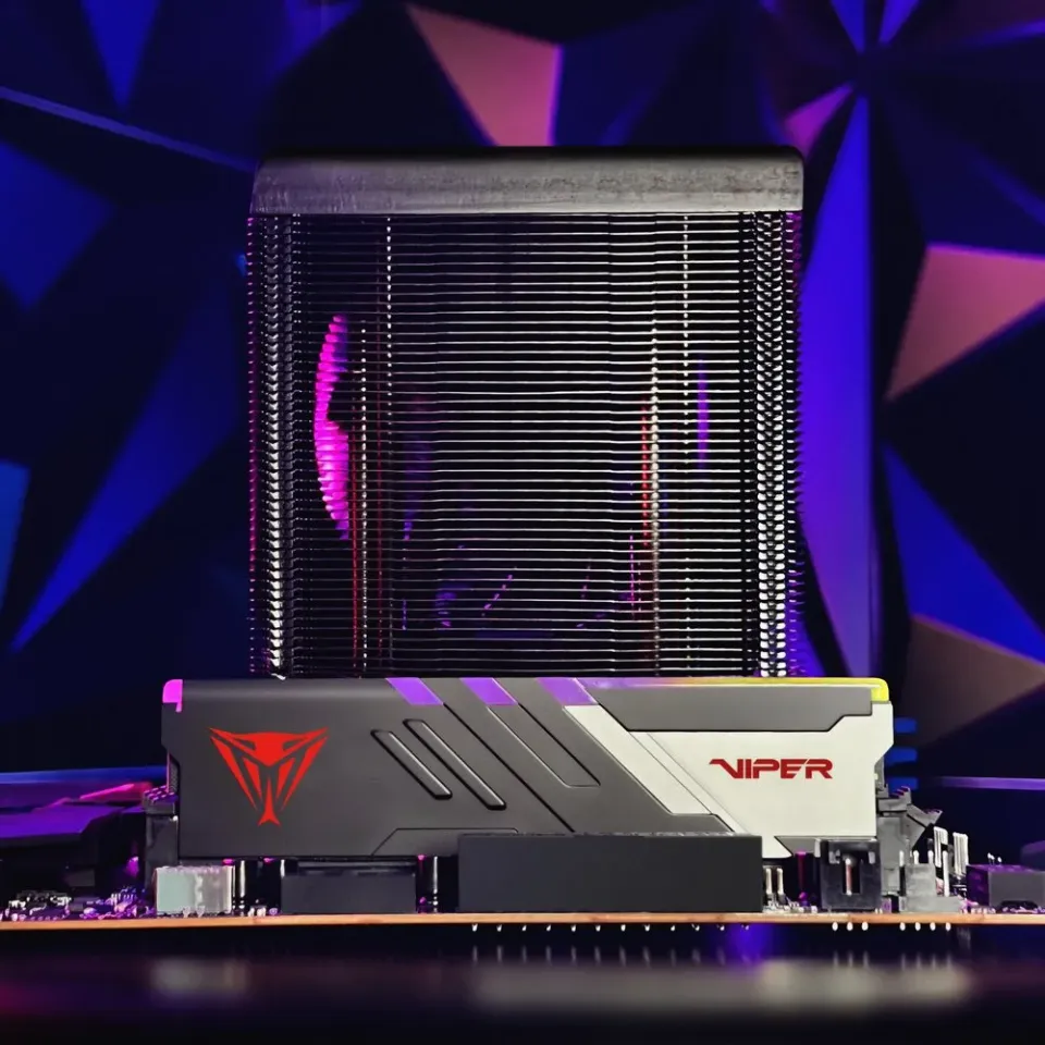 PATRIOT VIPER VENOM RGB 16GB DDR5 6000MHz / DIMM / CL30 / 1,35V
