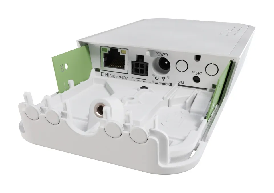 MikroTik wAPR-2nD&EC200A-EU wAP LTE Kit 2024