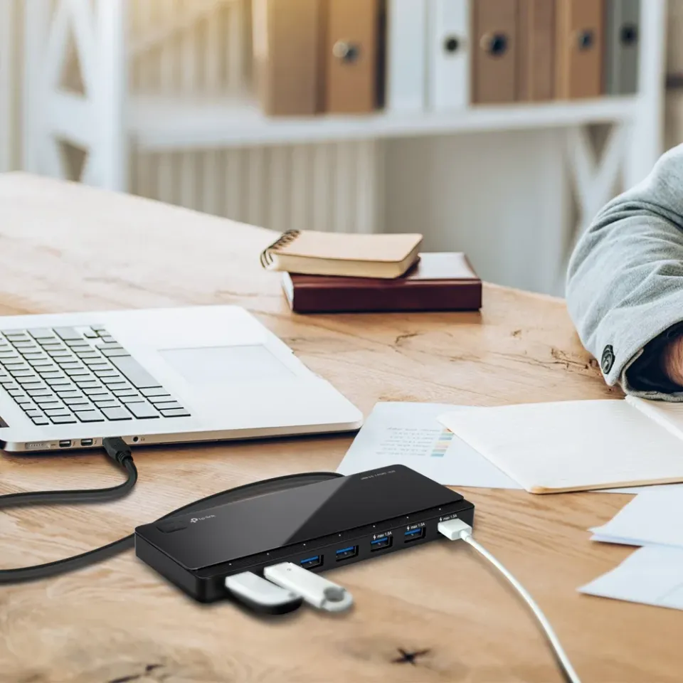 TP-LINK UH700 7 ports USB 3.0 Hub 7 12V/2,5A ext. napájení
