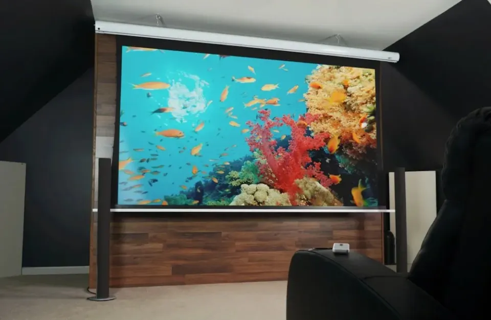 ELITE SCREENS plátno elektrické motorové 150" (381cm)/ 16:9/ 186,9×332cm/ hliníkový case bílý/ 6" drop/ MaxWhite FG