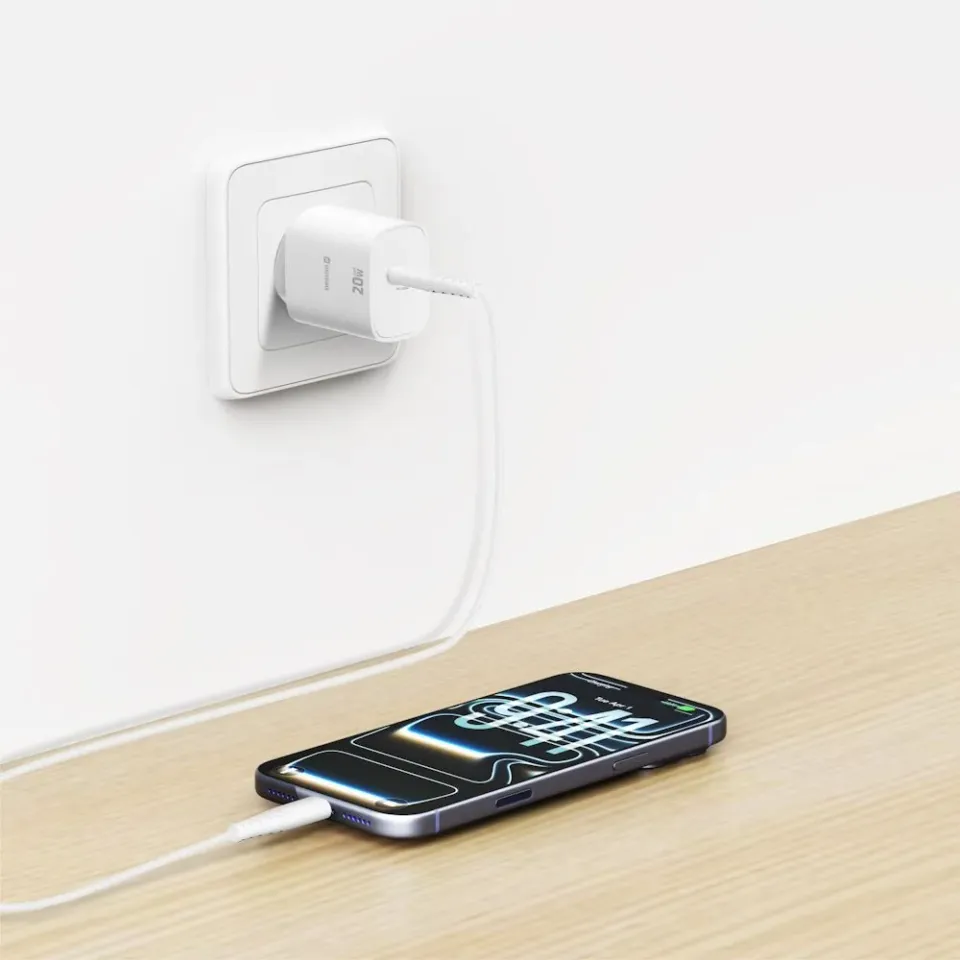 Swissten Síťový Adaptér Edge GaN 1x USB-C PD 20W Bílý
