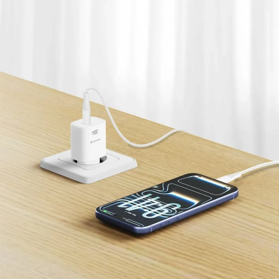 Swissten Síťový Adaptér Edge GaN 1x USB-C PD 20W Bílý